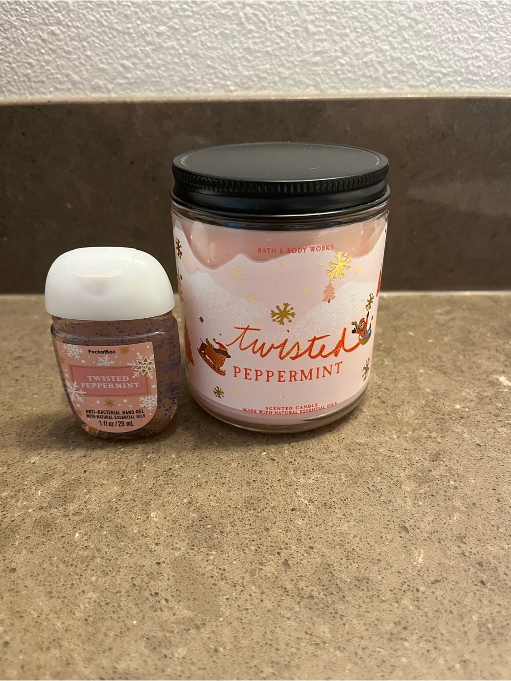 🔥Bath & Body Works Twisted Peppermint Candle & PocketBac - Pink White Gold